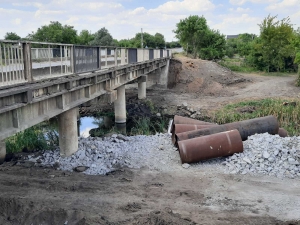 У Кропивницькому взялися за багатостраждальний міст на об’їзній (ФОТО)