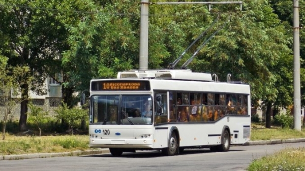 У Кропивницькому змінять схему руху 4 тролейбусних маршрути та запровадять тимчасовий автобусний