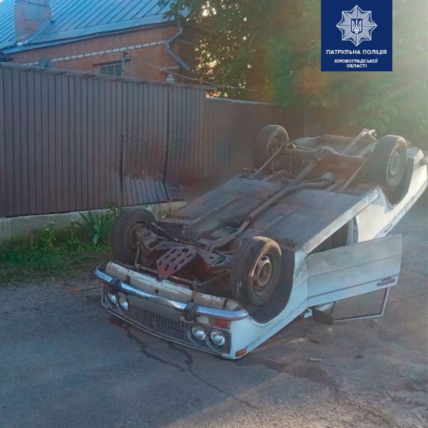У Кропивницькому п&#039;яний водій перекинув автівку