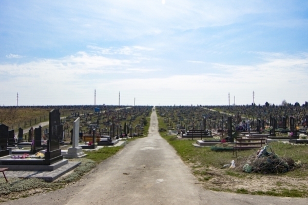 У Кропивницькому на кладовищі зникла могила місцевого жителя (ВІДЕО)
